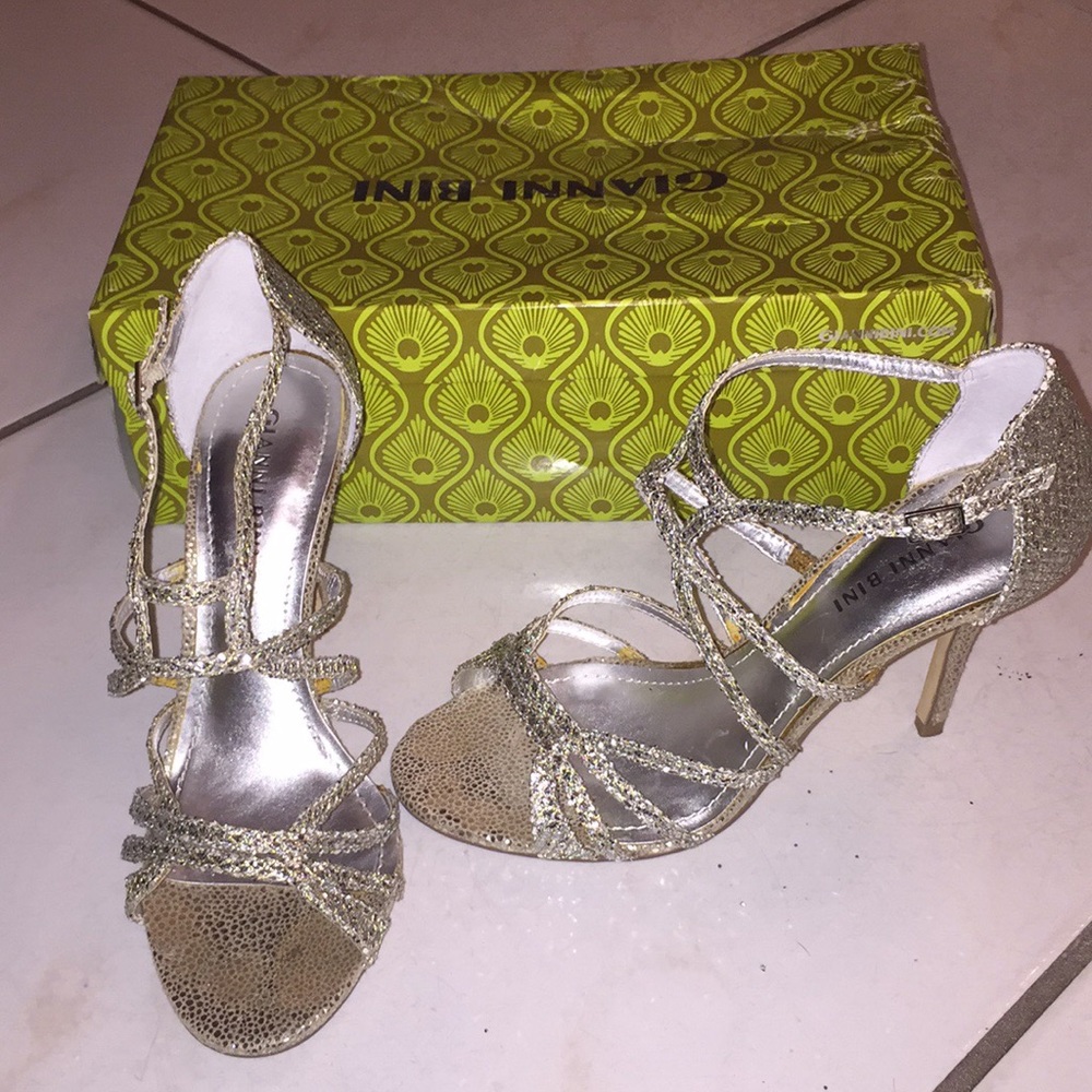 Gianni Bini silver strappy heels
